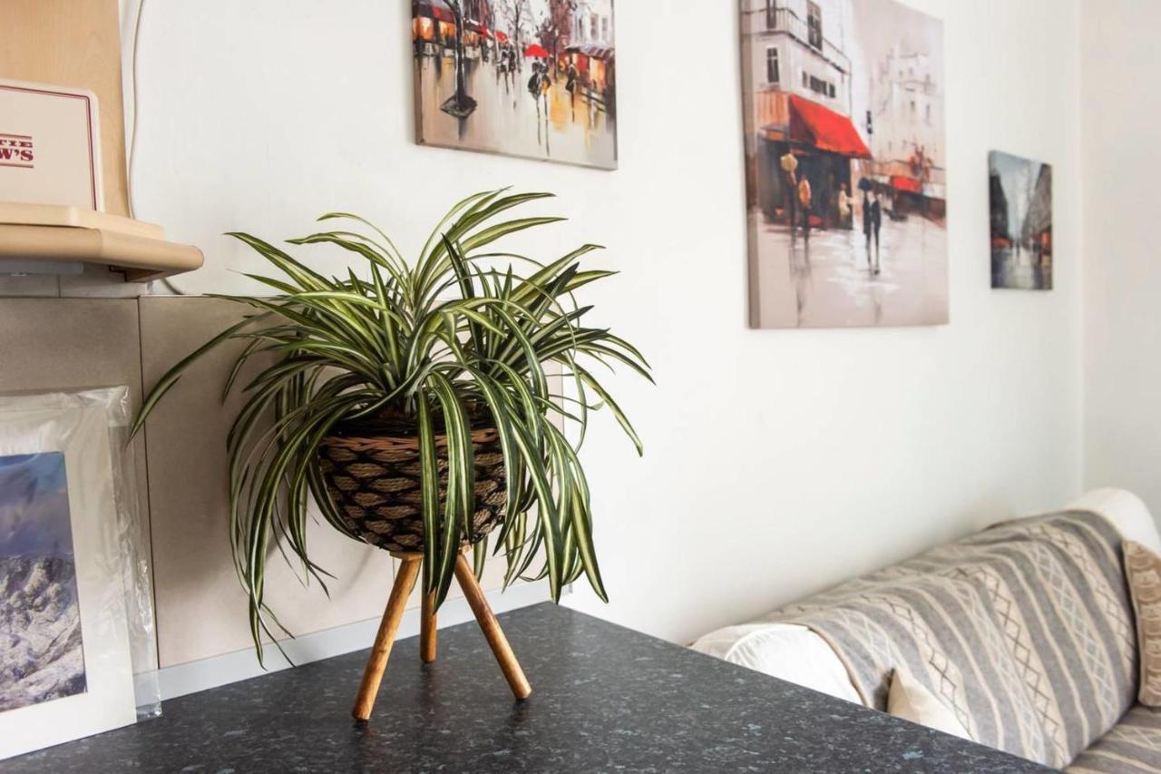Guestready - Cosy Home 5 Minutes From Waverley! Edinburgh Dış mekan fotoğraf